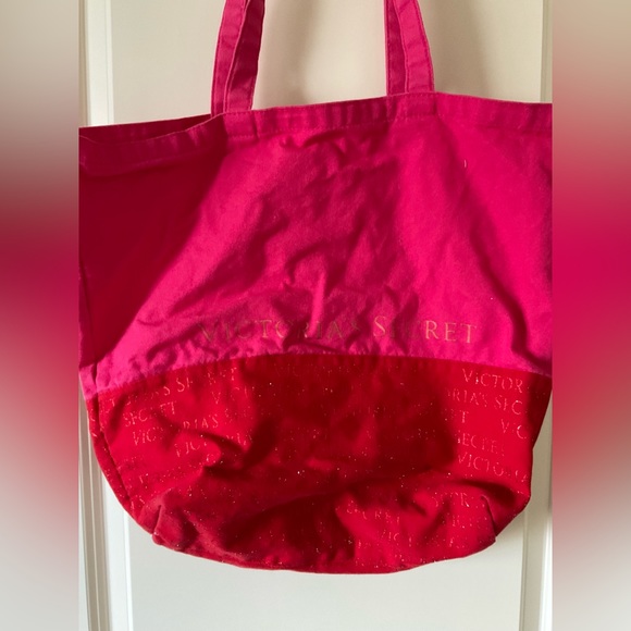 Victoria’s Secret tote - Picture 3 of 3